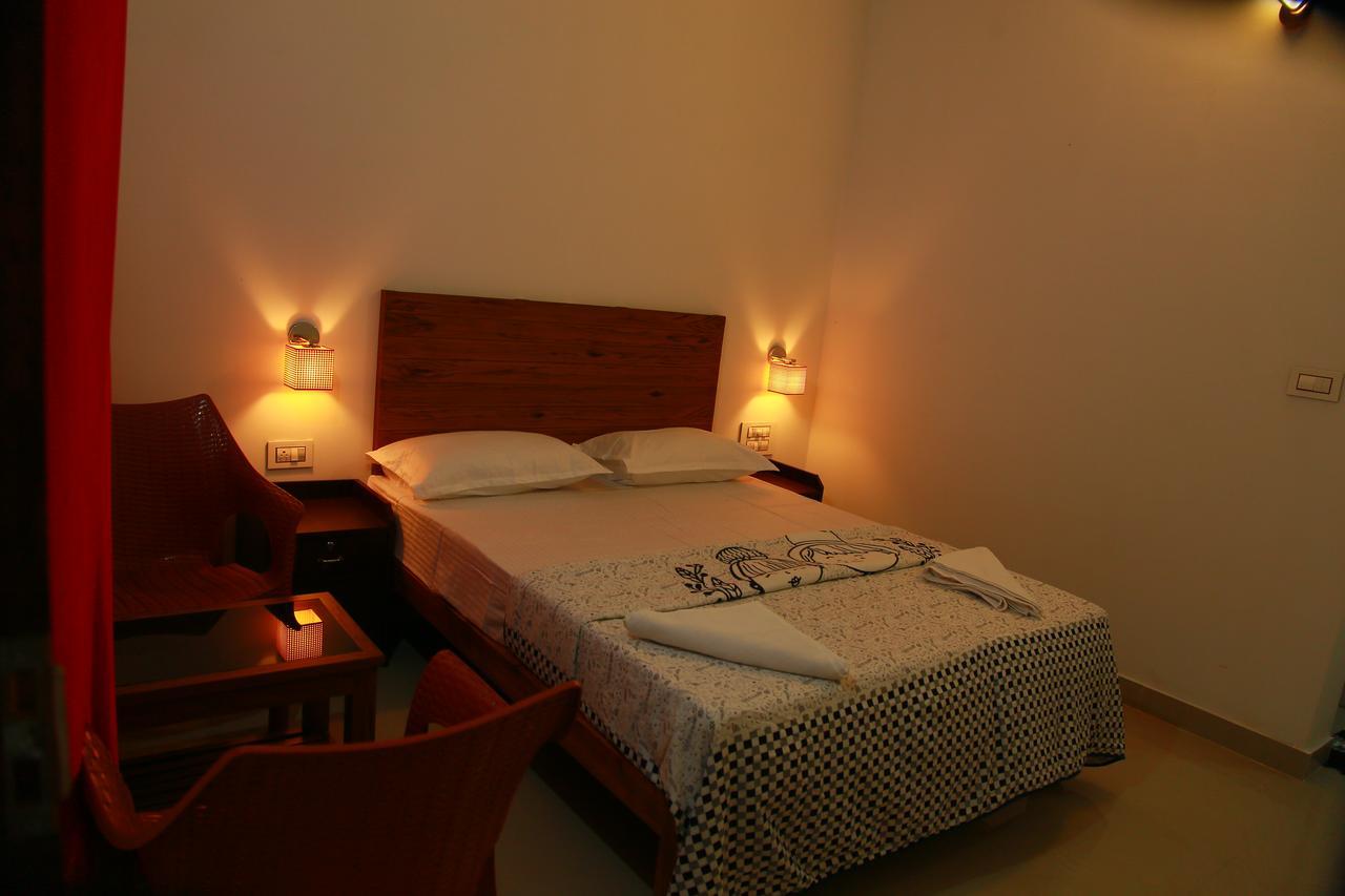 Appartement Agape Marari à Mararikulam Extérieur photo